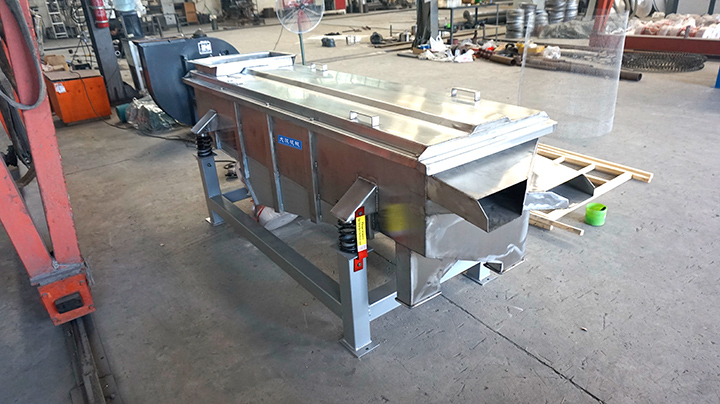 多層直線(xiàn)振動(dòng)篩參數(shù)